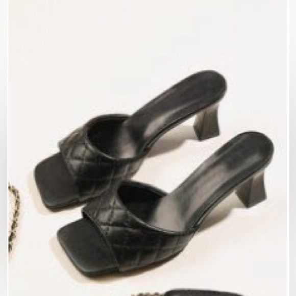 Quilted Open Toed Heeled Mules - Picture 6 of 6